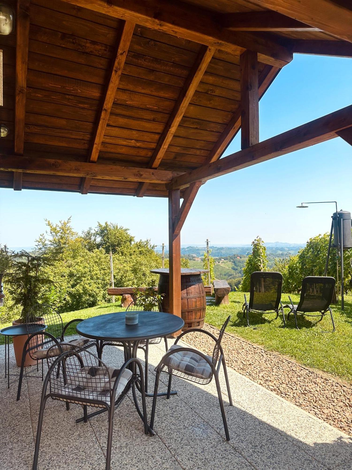 Holiday House Tomajna 포들레흐니크 외부 사진